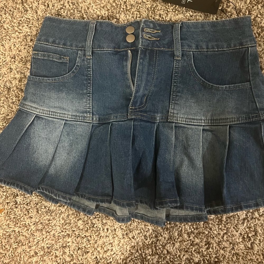 Mini denim skirt - Picture 2 of 4